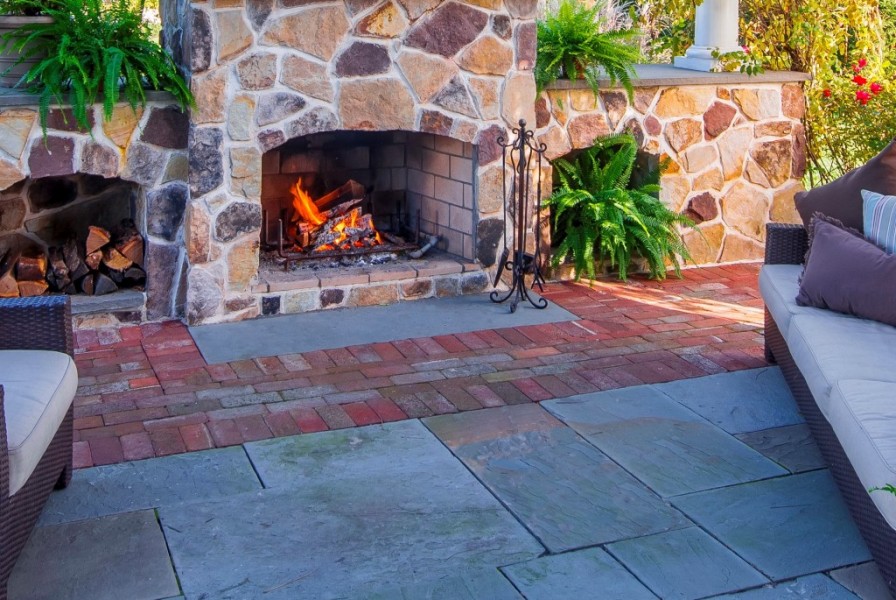 Stenger-EstG-Clay-Brick-Hearth-Carpet-Detail-RC-2707-cc-1024x685